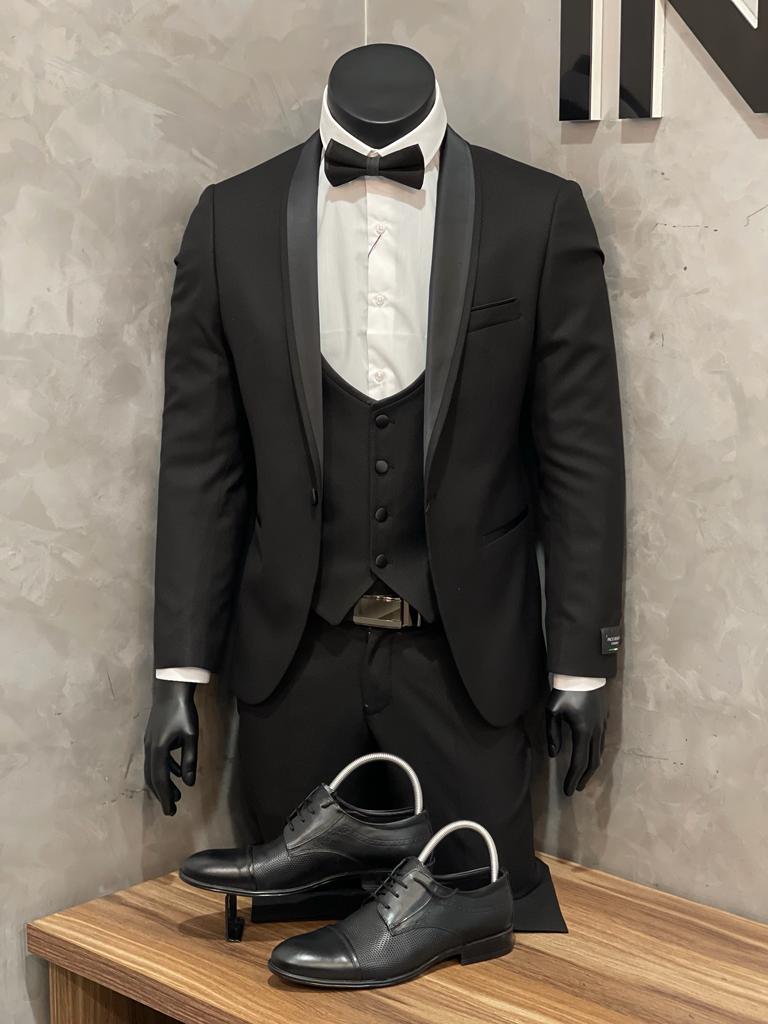 Muško odijelo u crnoj boji MOC03